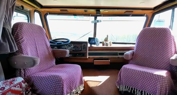 Vintage American RV - Image 6